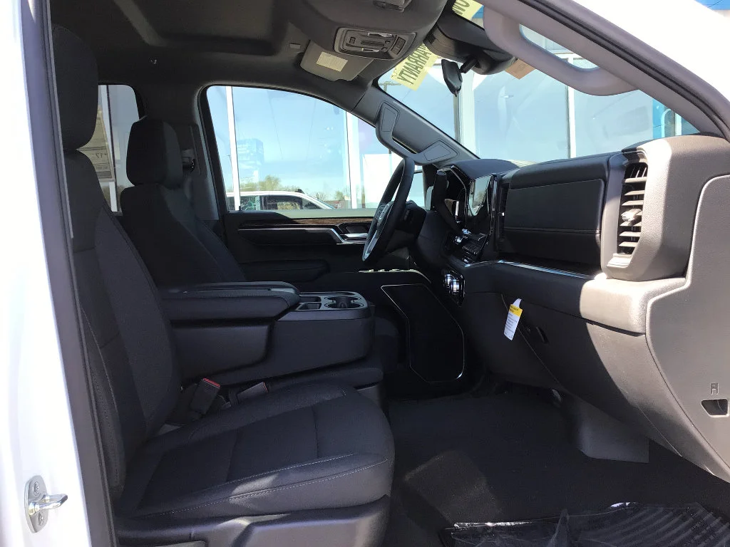 2026 GMC Sierra 1500 SLE - Photo 7