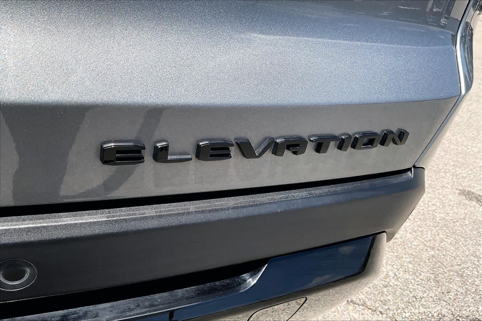 Used 2026 Sterling Metallic GMC AWD Elevation image 10