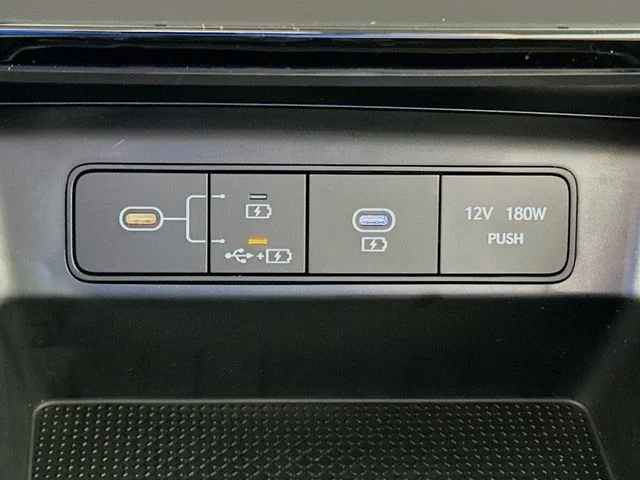 New 2026 Hyundai TUCSON SEL