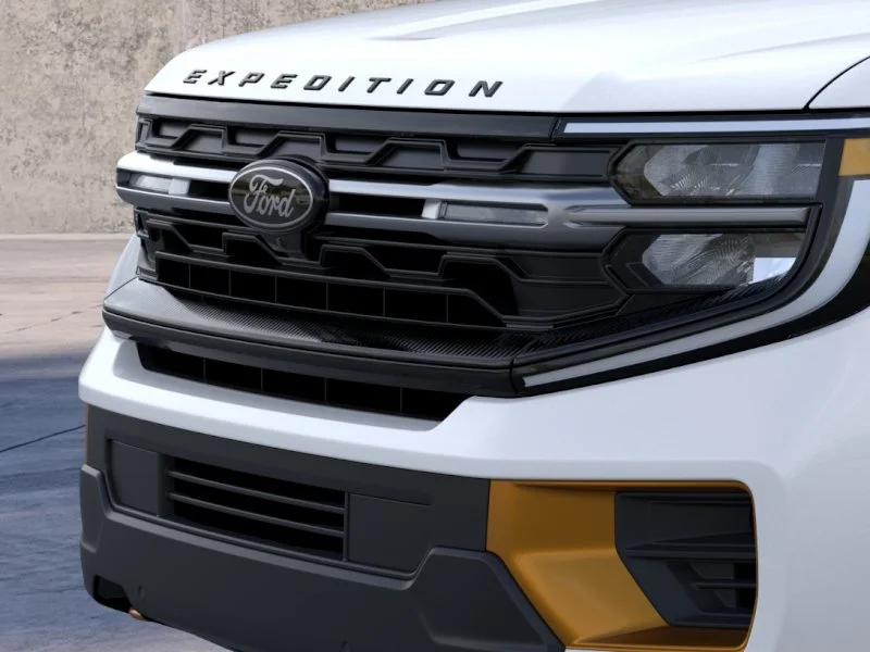 New 2026 Star White Metallic Tri-Coat Ford Tremor® image 48