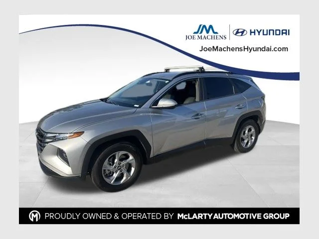 Used 2022 Silver Hyundai SEL image 1
