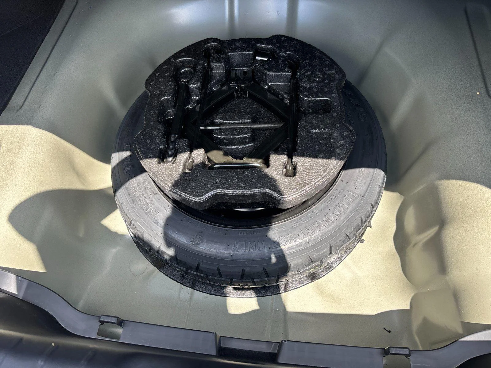 Used 2025 Interstellar Gray Kia EX image 37