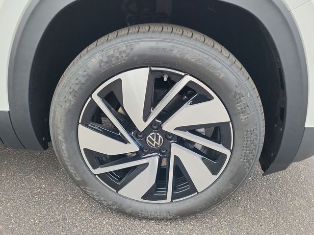 New 2026 White/off-white Volkswagen 2.0T SE w/Technology image 20