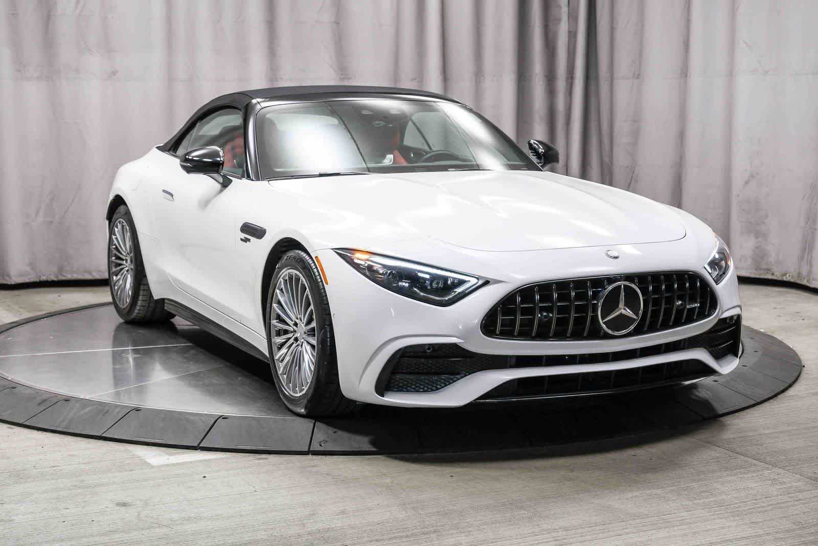 Certified Used 2023 MANUFAKTUR Moonlight White Metallic Mercedes-Benz AMG® SL 43 image 5