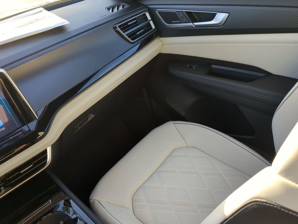 2026 Volkswagen Atlas Cross Sport SEL Premium R-LINE - Photo 17