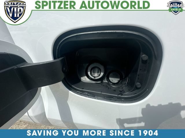 New 2026 Summit White Chevrolet LT (2FL) image 42