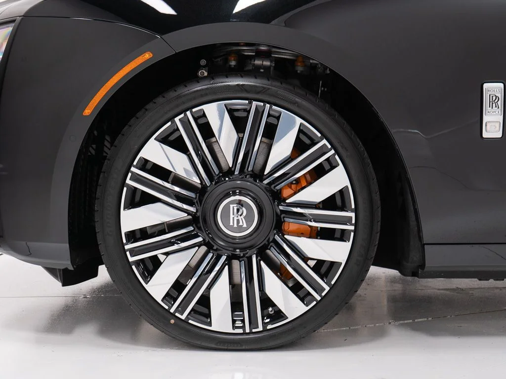 New 2027 Black Diamond Rolls-Royce  image 49