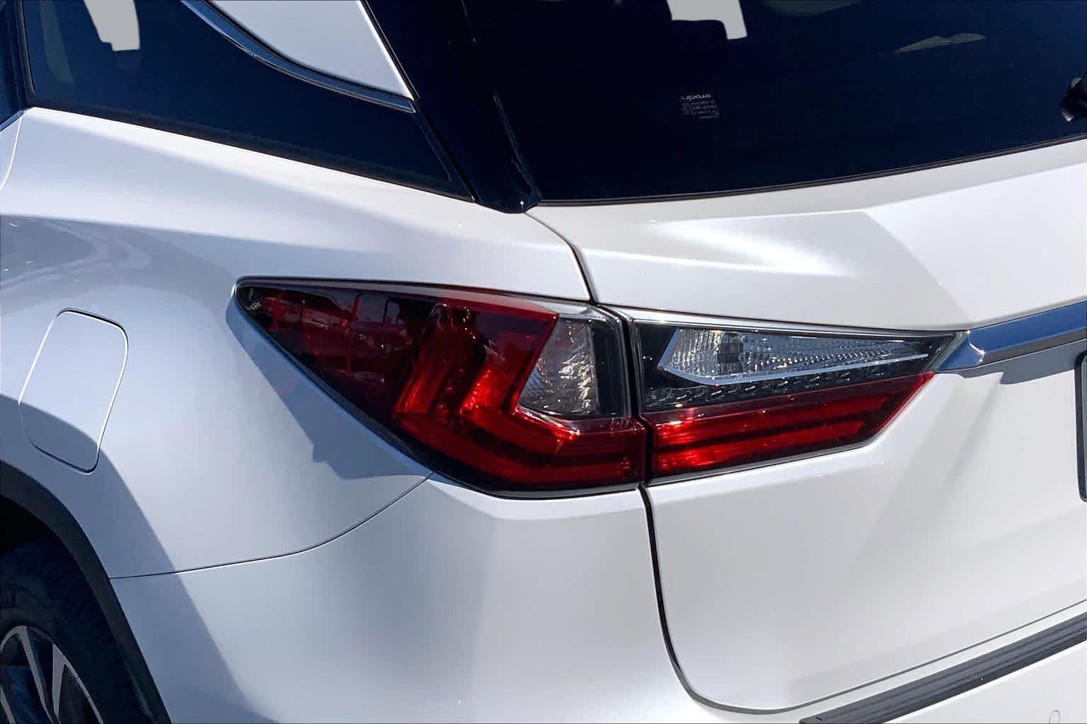 Used 2020 Eminent White Pearl Lexus  image 29