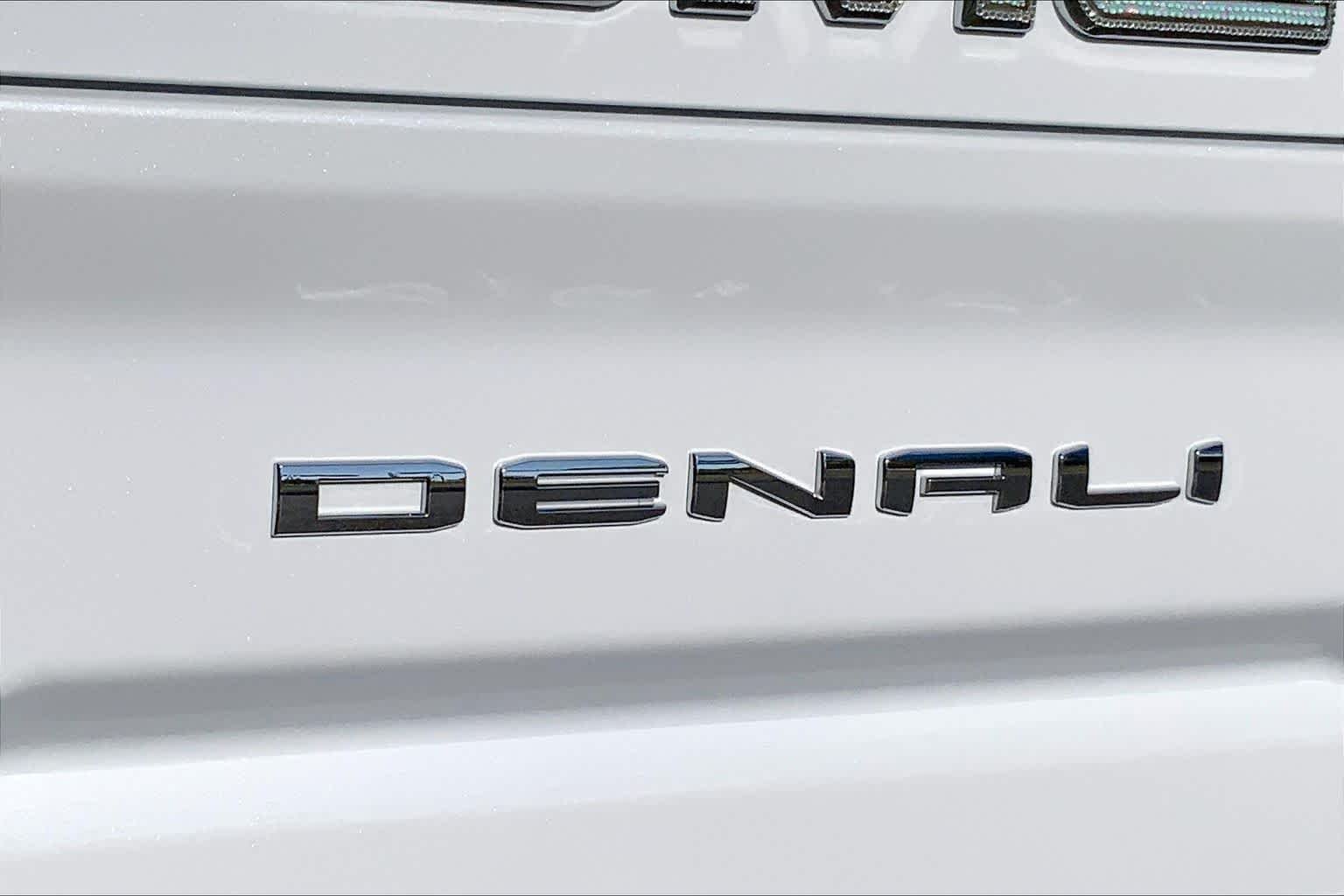 Certified Used 2026 Glacier White Tricoat GMC Denali image 61