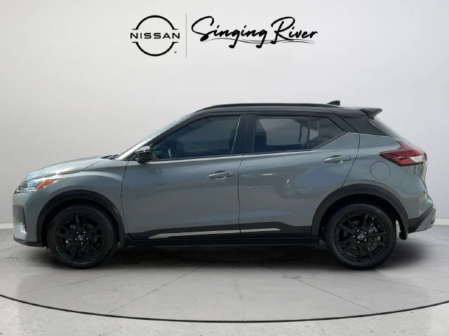 Used 2024 Gray Nissan SR image 4