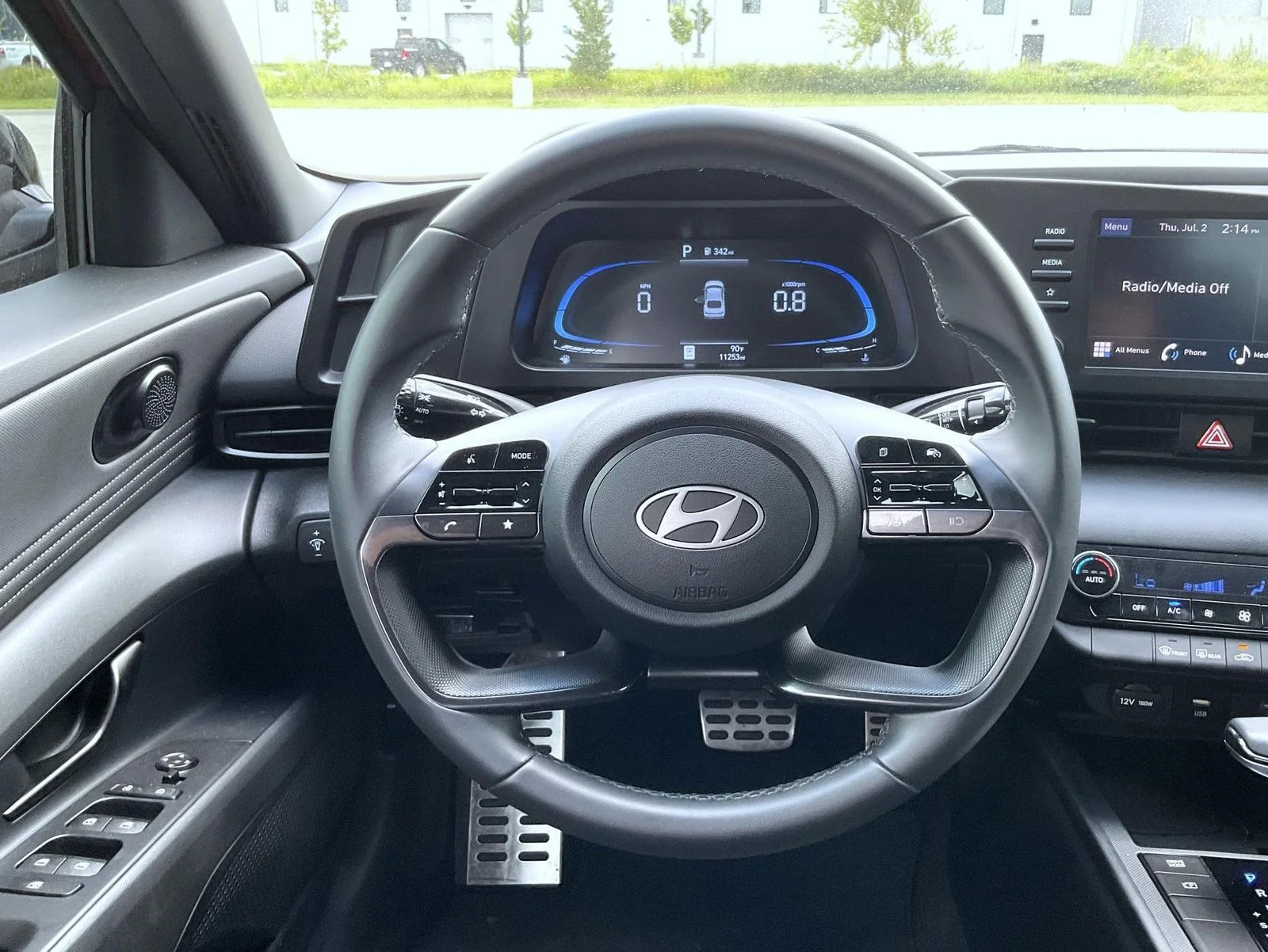 Certified Used 2025 Red Hyundai SEL Sport image 11