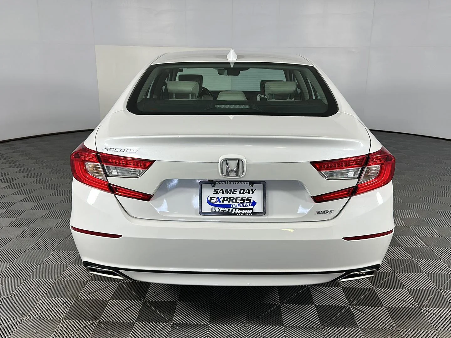 Used 2020 Platinum White Pearl Honda EX-L image 24