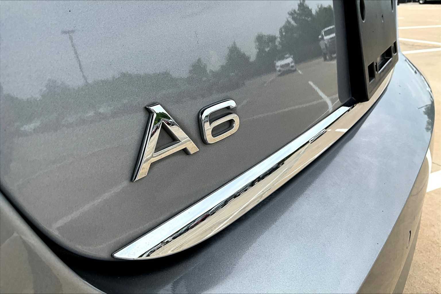 Used 2017 Tornado Gray Metallic Audi Premium image 30