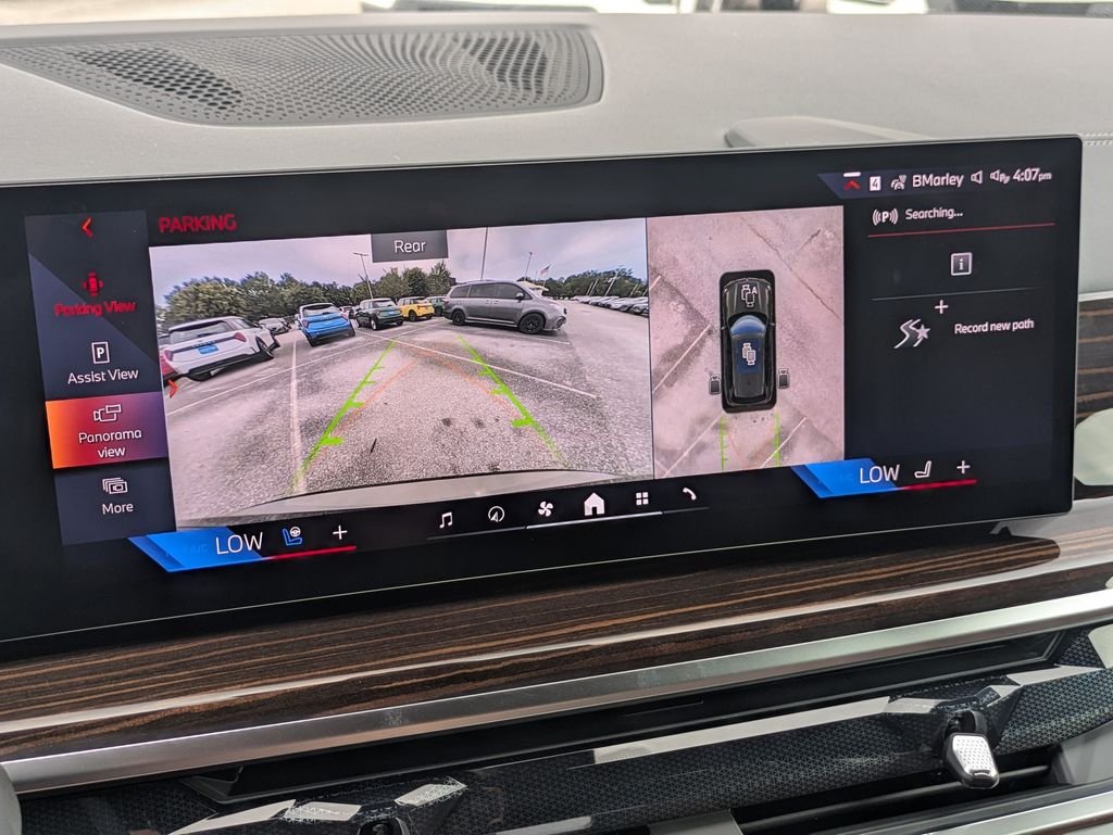 New 2026 Manhattan Green Metallic BMW xDrive40i image 19