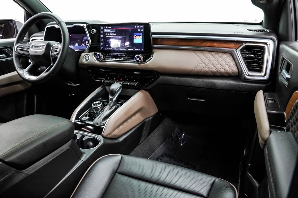 Used 2026 Beige GMC Denali image 22