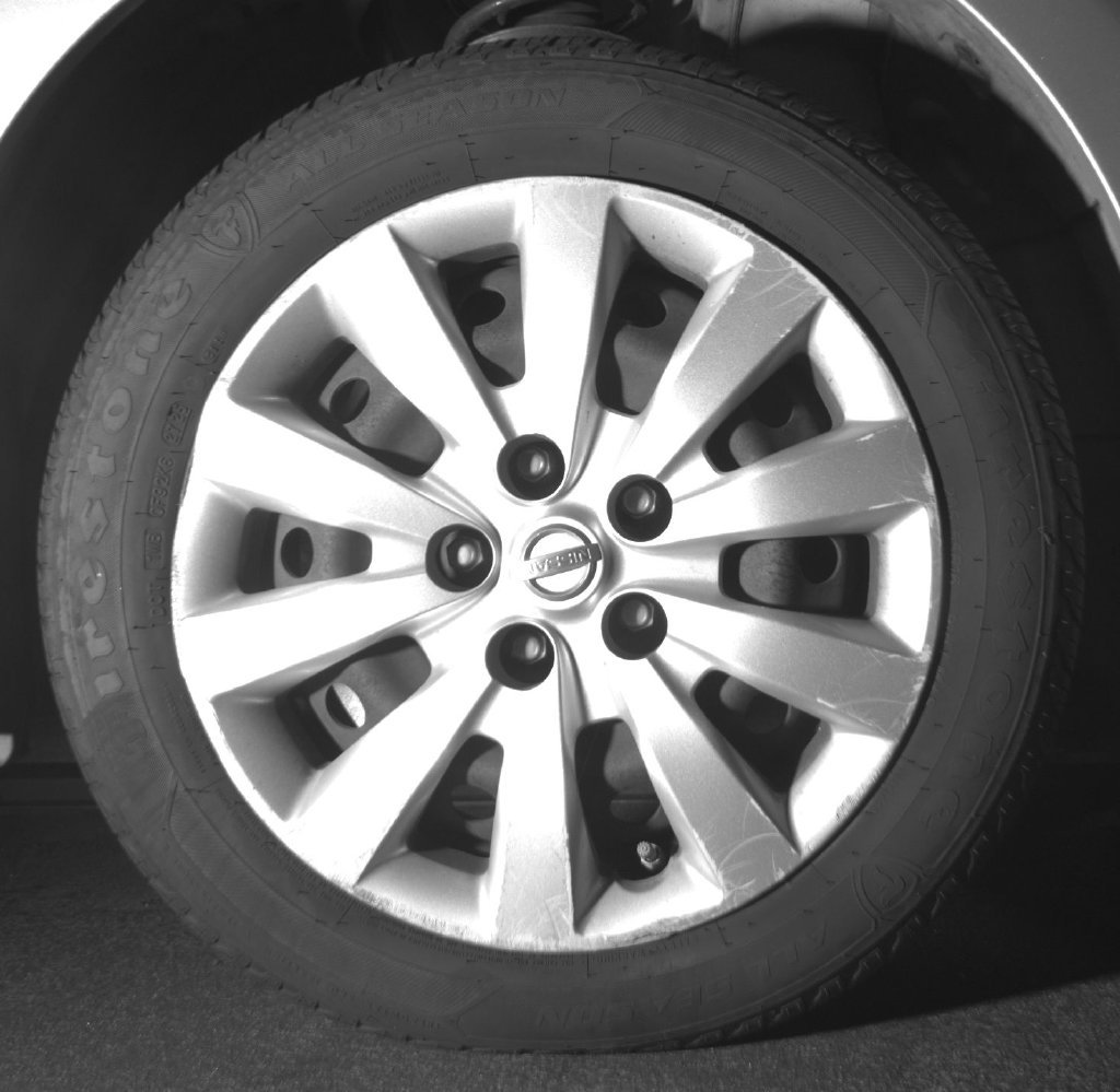 Used 2015 Silver Nissan SV image 24