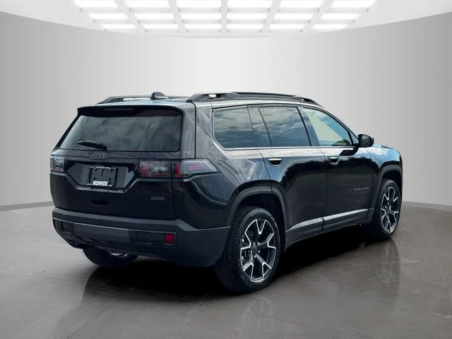 New 2026 Diamond Black Crystal Pearl-Coat Exterior Paint Jeep Overland image 7