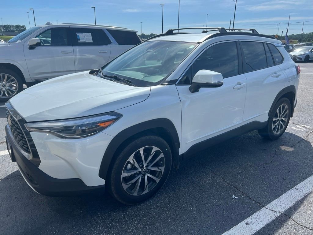 Used 2024 Beige Toyota XLE image 2