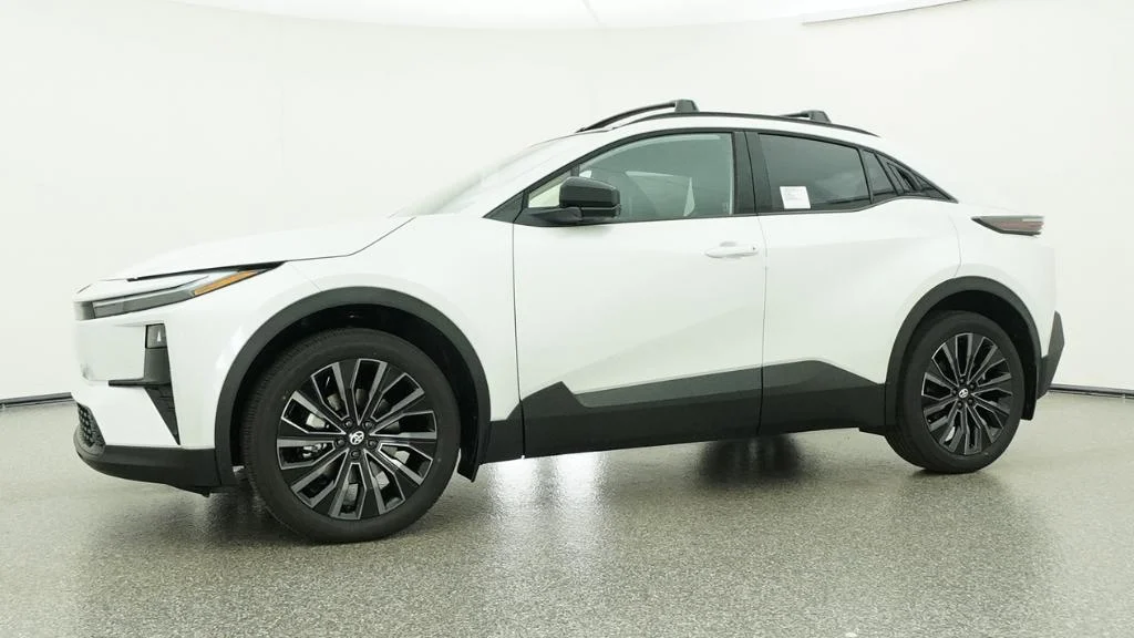 New 2026 Wind Chill Pearl Toyota XSE image 50