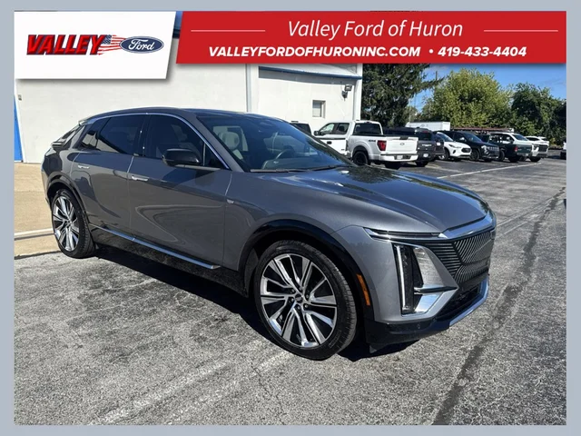 2023 Cadillac LYRIQ Luxury