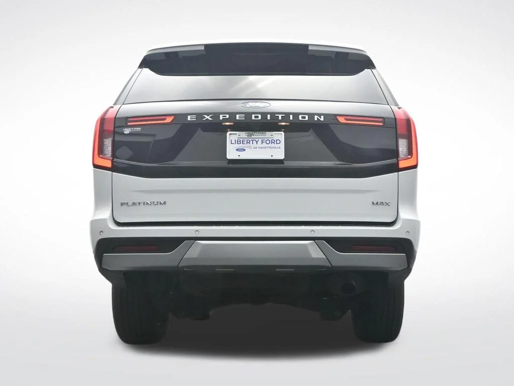 Certified Used 2025 Oxford White Ford Platinum image 39