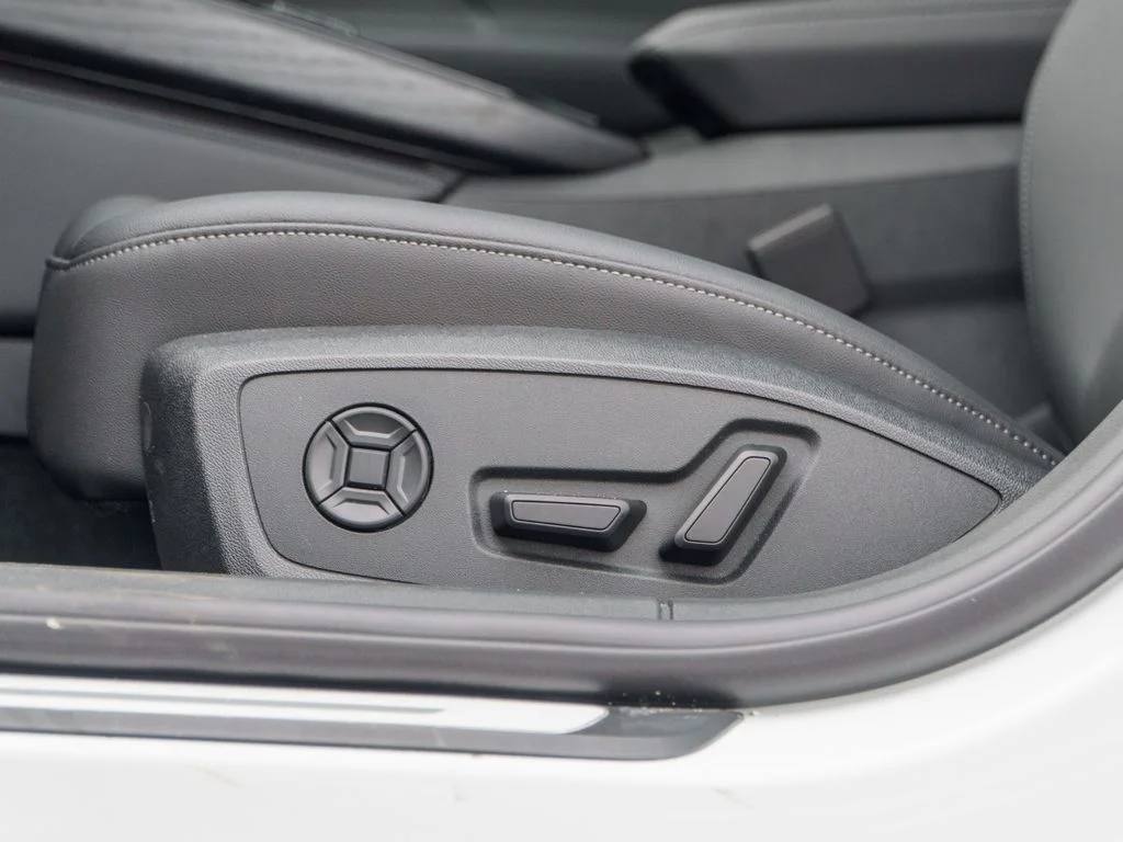 Used 2025 White Audi  image 20