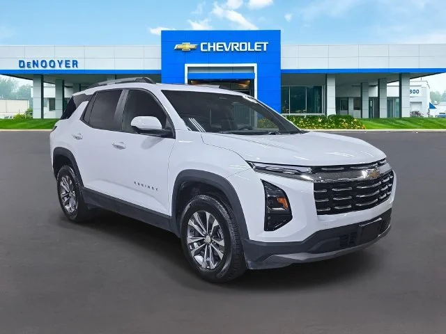 Used 2025 Summit White Chevrolet LT image 7