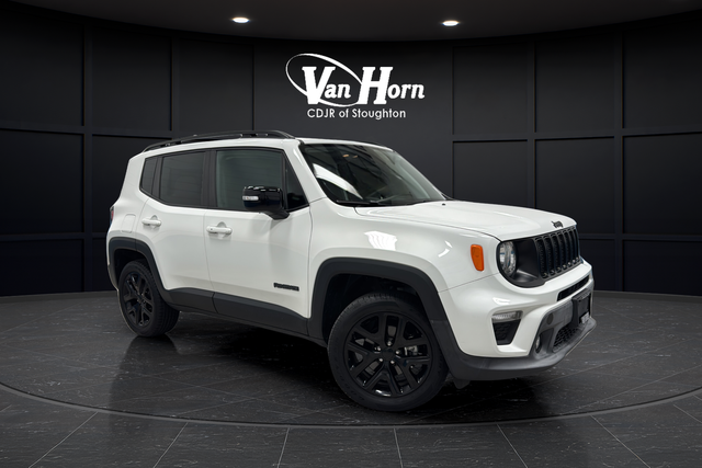 Used 2023 Alpine White Clearcoat Jeep Altitude image 1