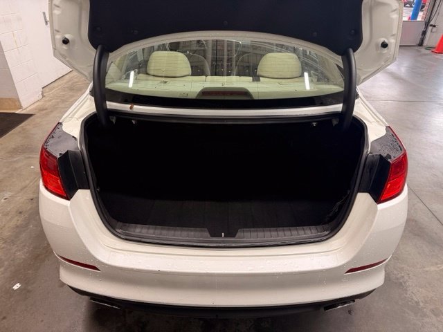 Used 2015 White Kia LX image 21