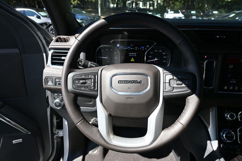 Used 2021 White Frost Tricoat GMC Denali image 2