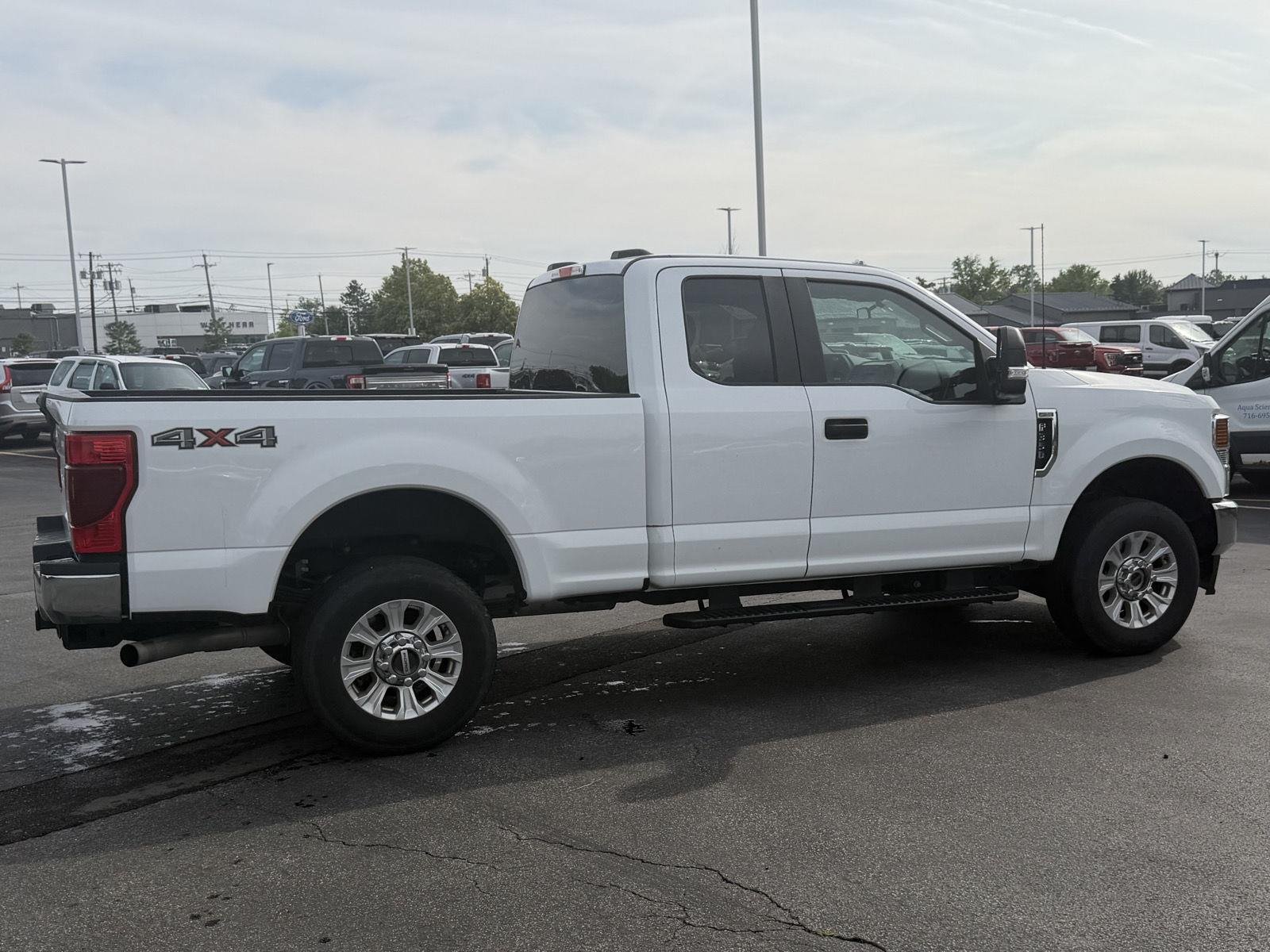 Used 2022 Oxford White Ford  image 4
