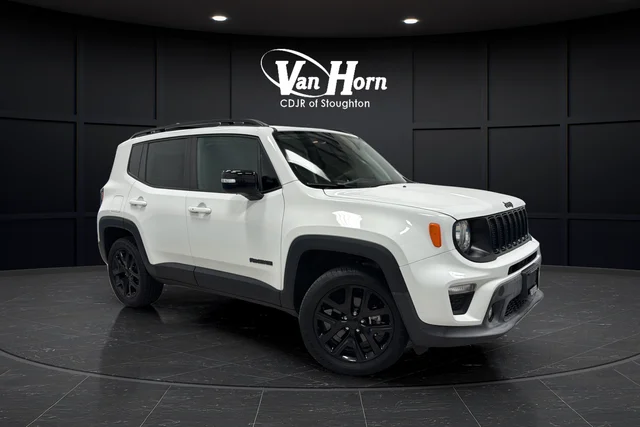Used 2023 Alpine White Jeep Altitude image 1