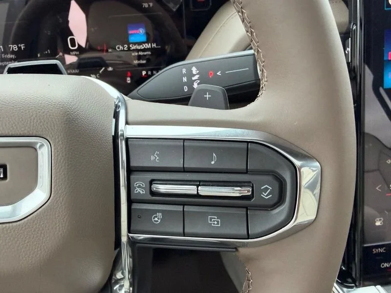 2026 GMC Yukon Denali - Photo 16