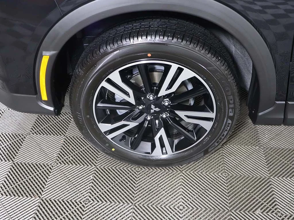 New 2026 Black Mitsubishi SE image 17