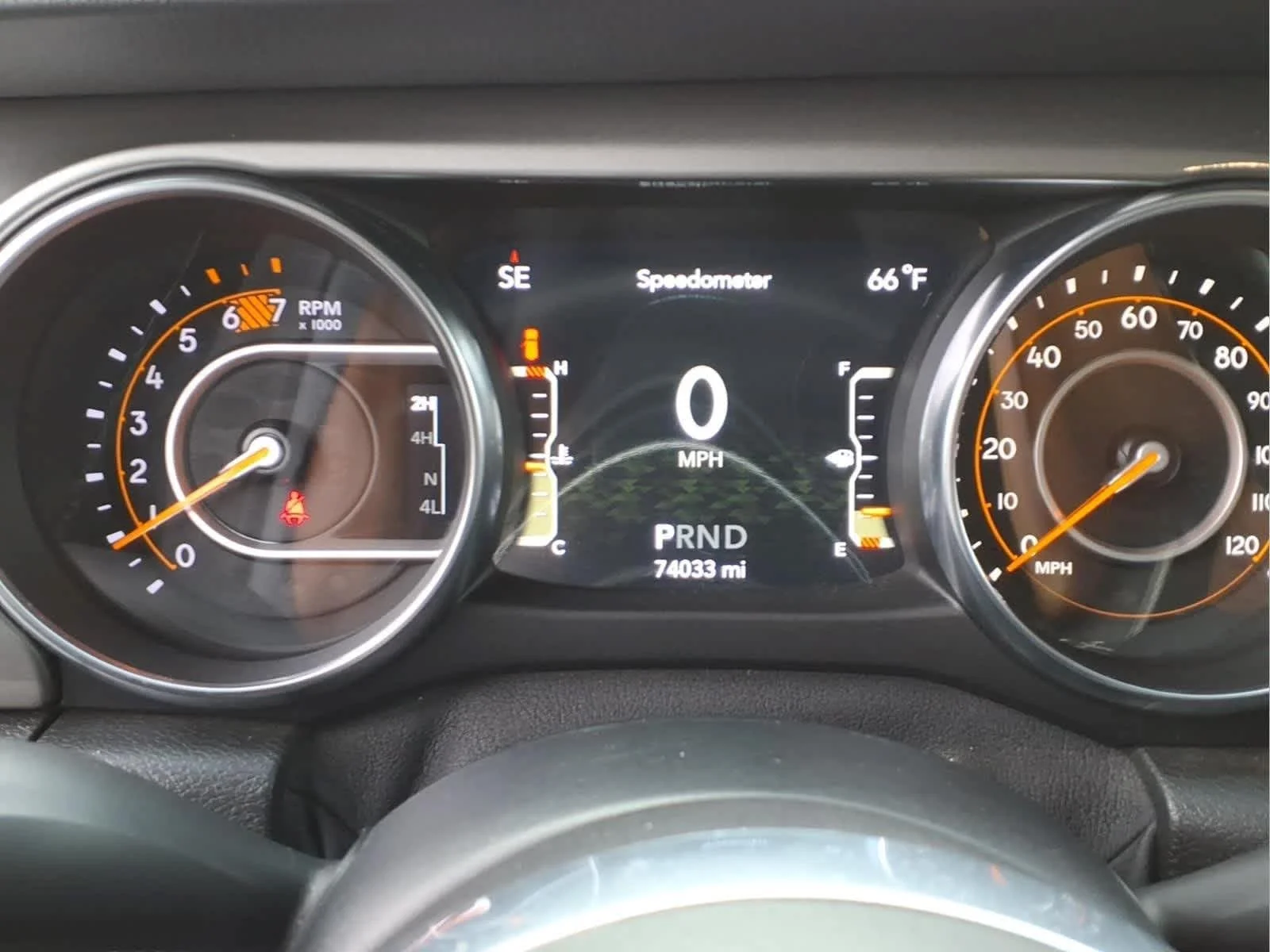 Used 2020 Granite Crystal Metallic Clearcoat Jeep Sahara image 30