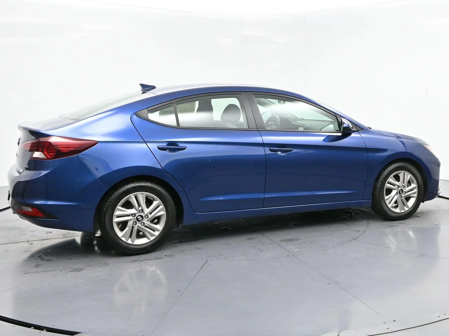 Used 2020 Lakeside Blue Hyundai Value Edition image 8