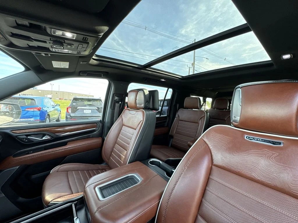 Used 2023 White GMC Denali Ultimate image 22