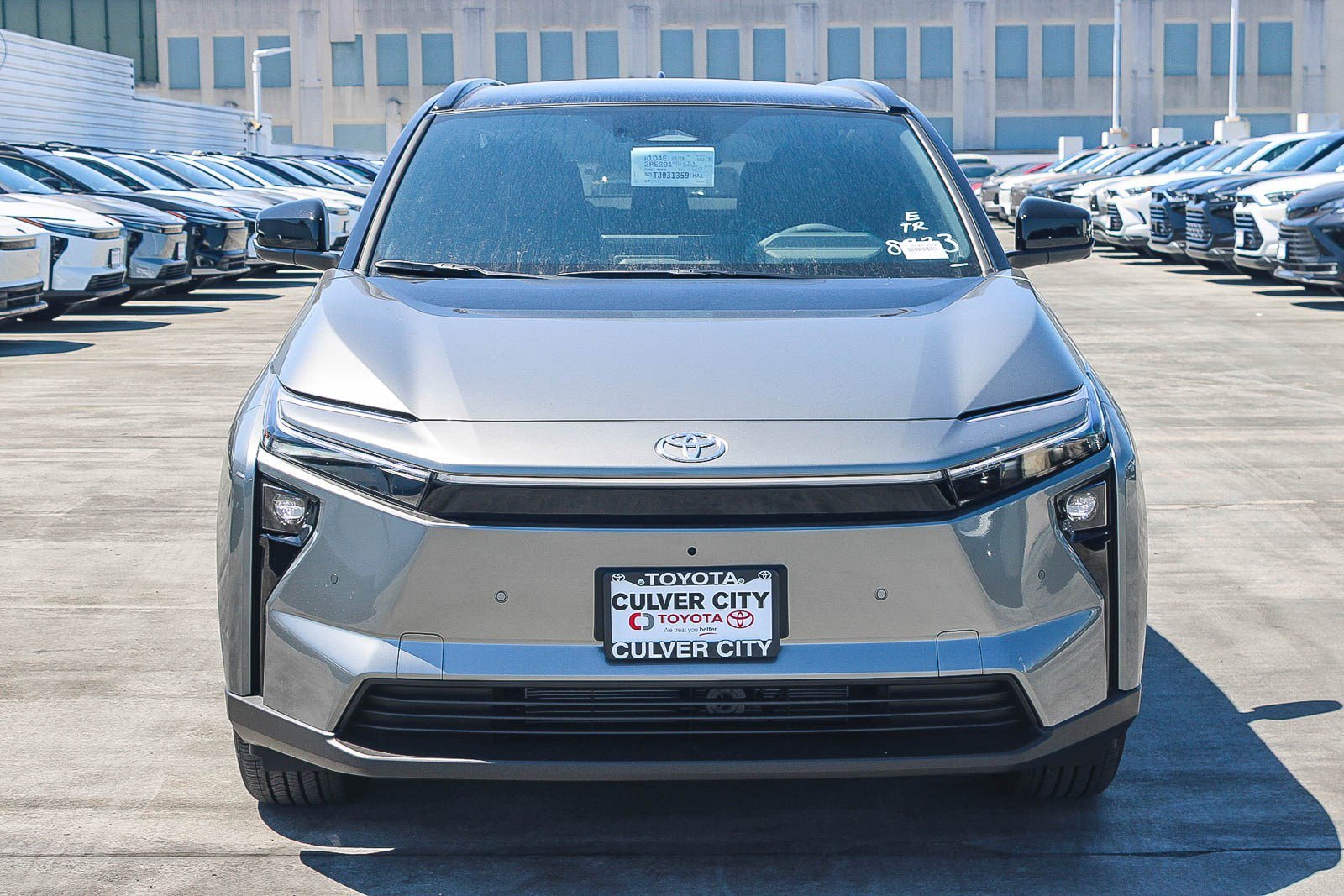 New 2026 Heavy Metal with Midnight Black Metallic roof <sup>1</sup> Toyota  Limited image 2