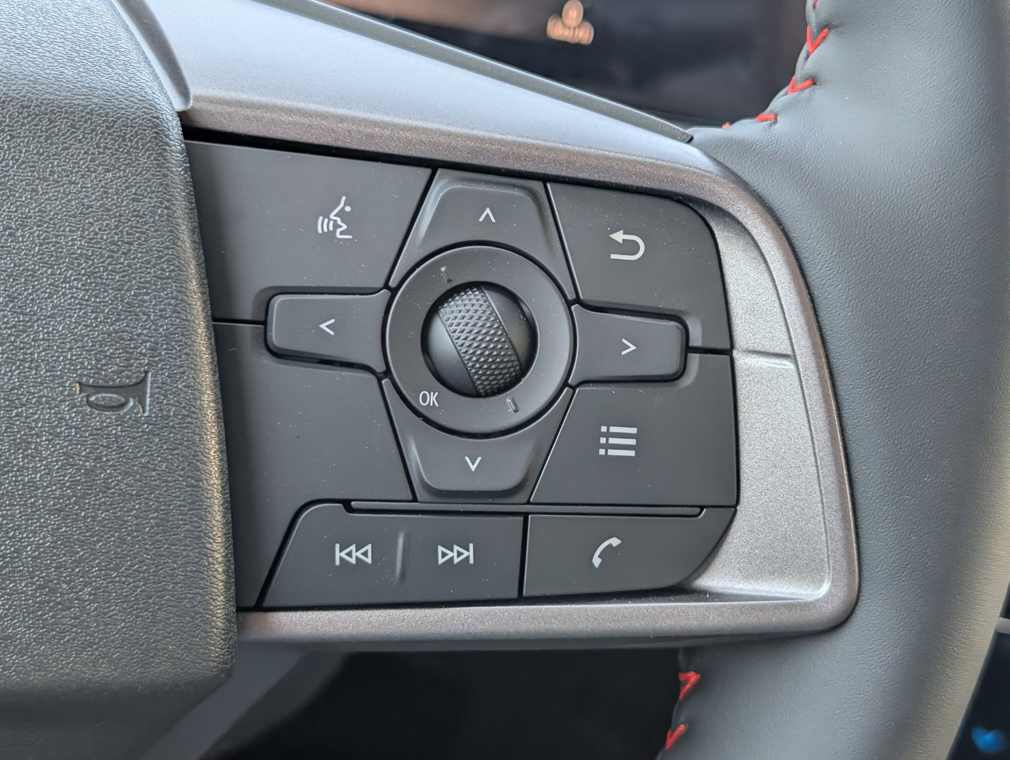 New 2026 Atlantic Gray Metallic / Super Black Two-tone Nissan SR image 23