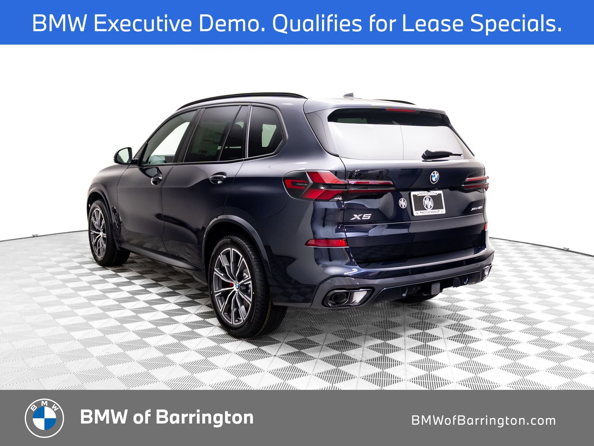 New 2026 Carbon Black Metallic BMW xDrive40i image 3