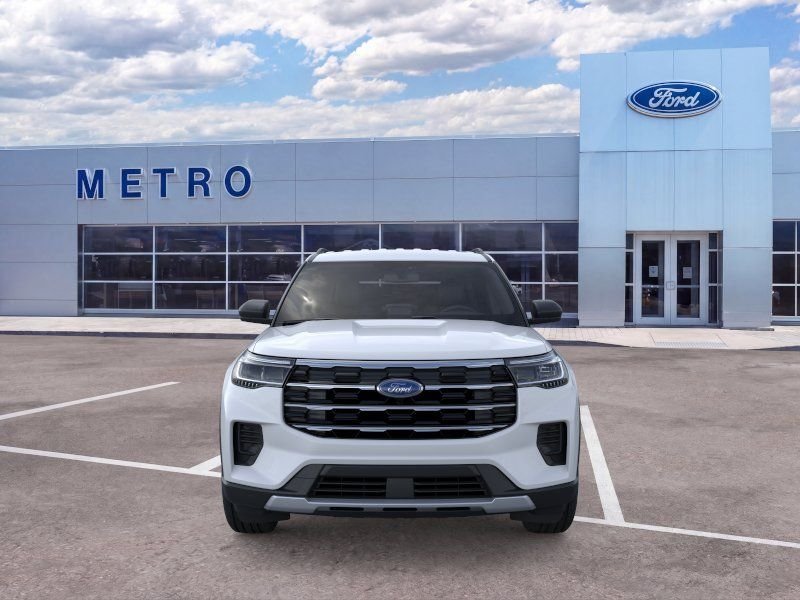 New 2026 Space White Metallic Ford Active image 7