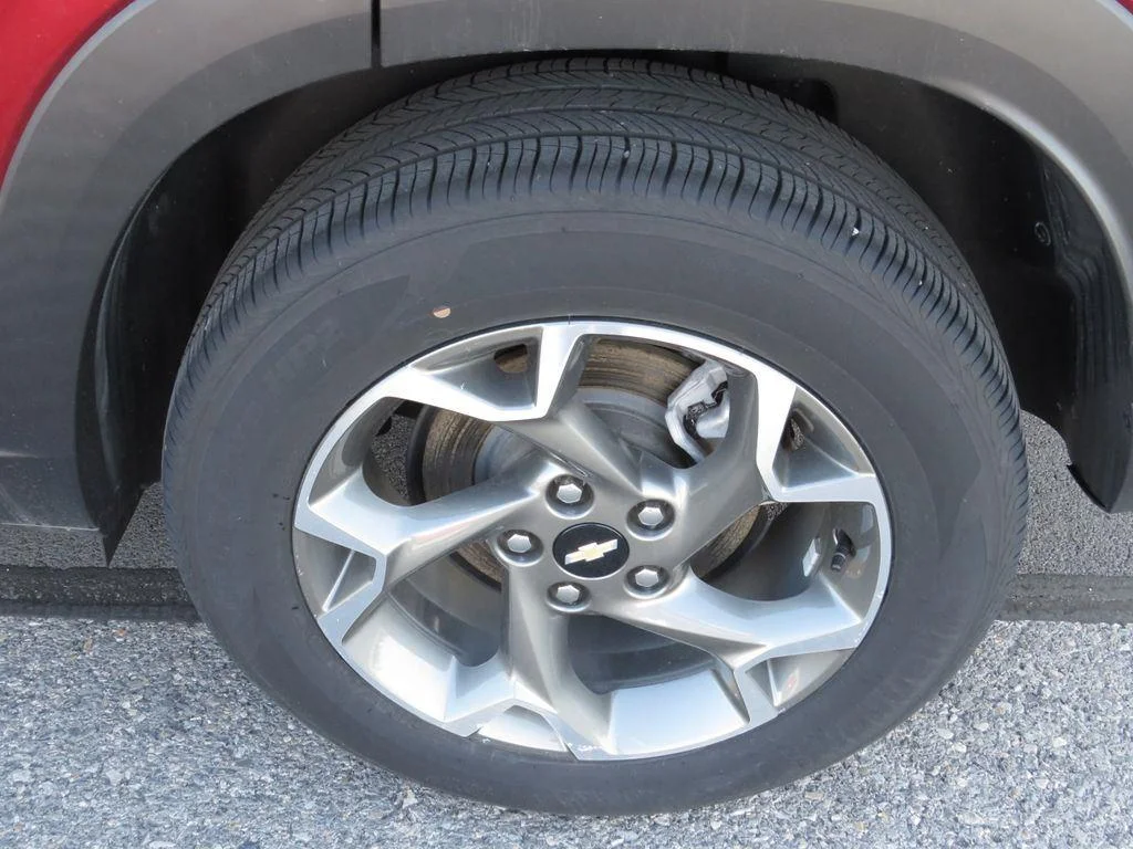 Used 2024 Crimson Chevrolet LT image 15
