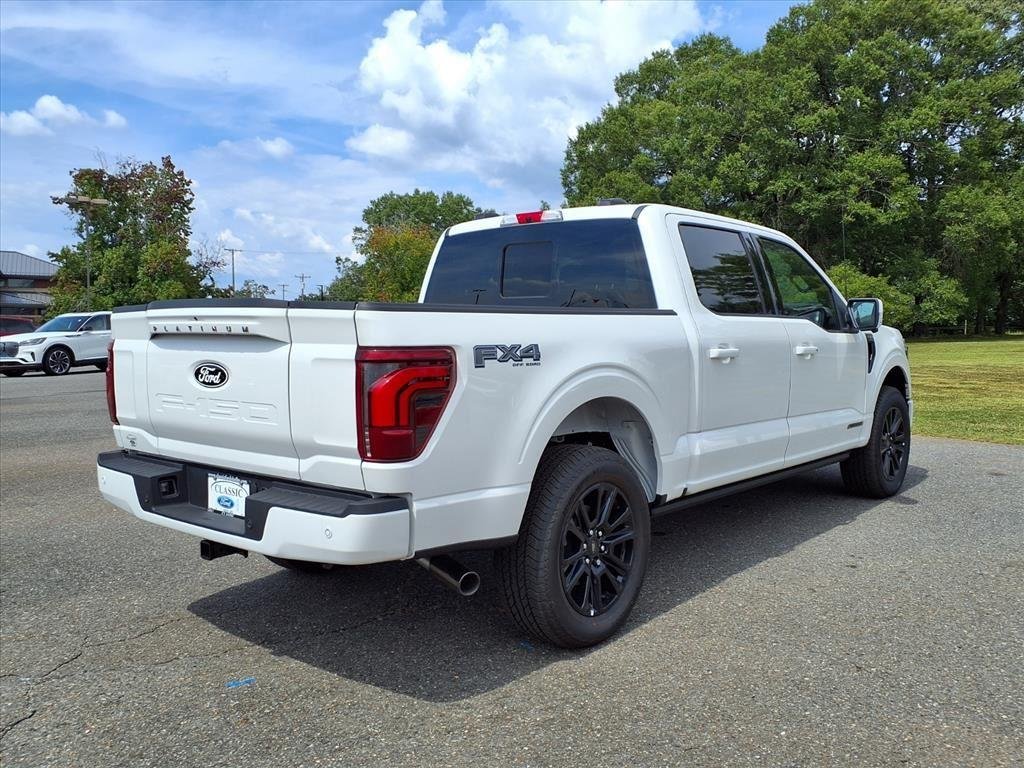 New 2025 Star White Metallic Tri-Coat Ford Platinum image 21