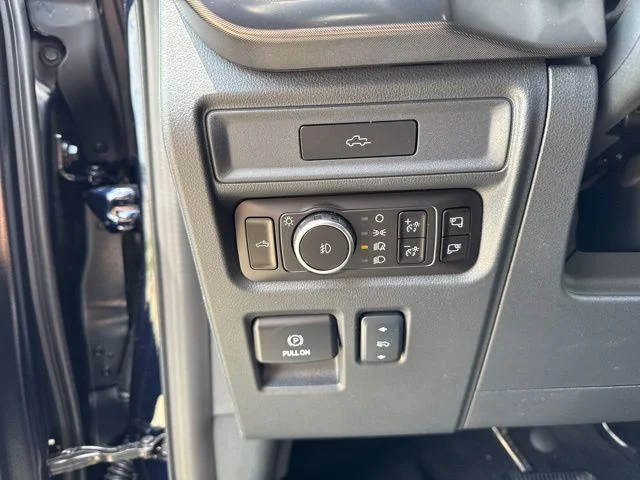 New 2026 Antimatter Blue Metallic Ford Tremor® image 20