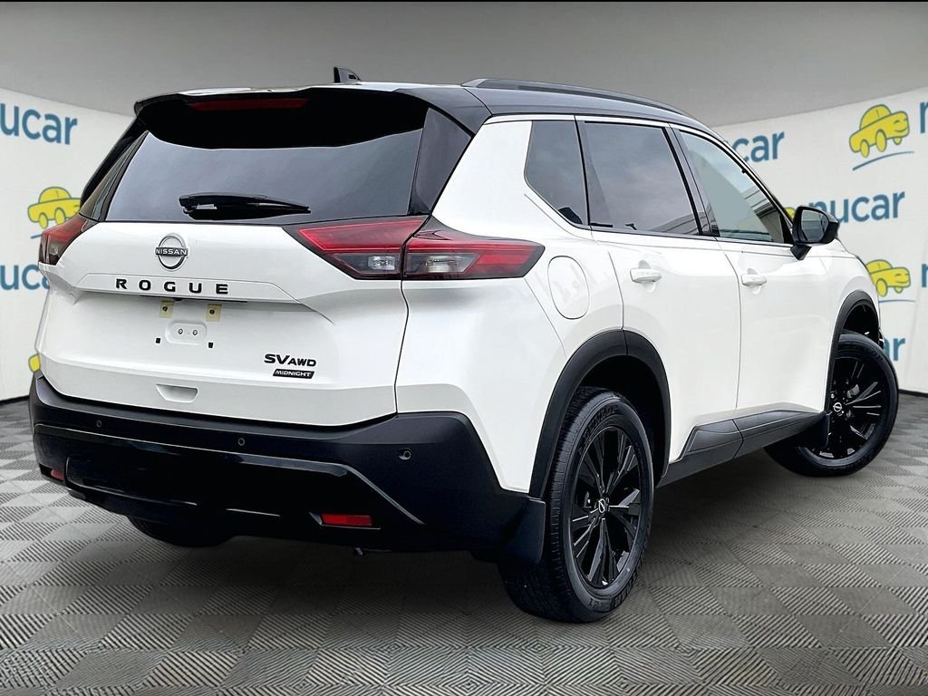 Used 2023 White Nissan SV image 6