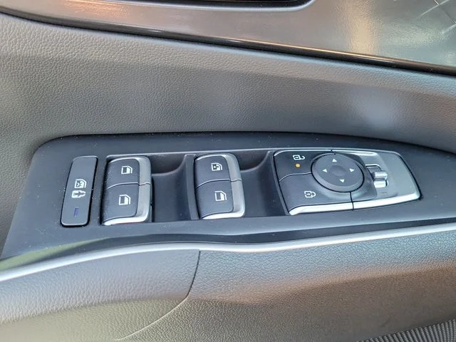 New 2026 Glacial White Pearl Kia LX image 28