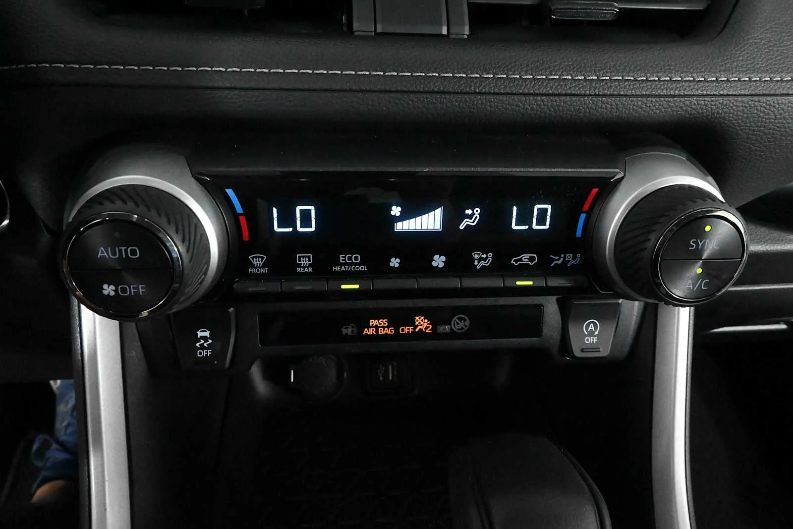 Used 2024 Ice Cap Toyota XLE image 24