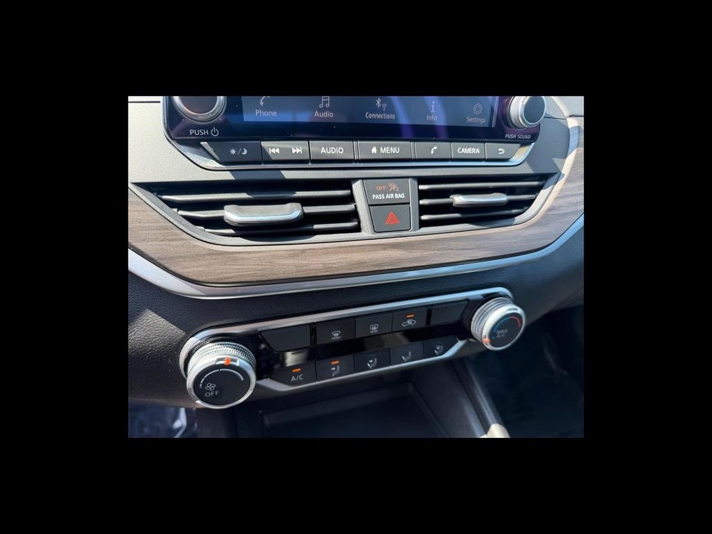 Used 2025 Gray Nissan 2.5 SV image 23