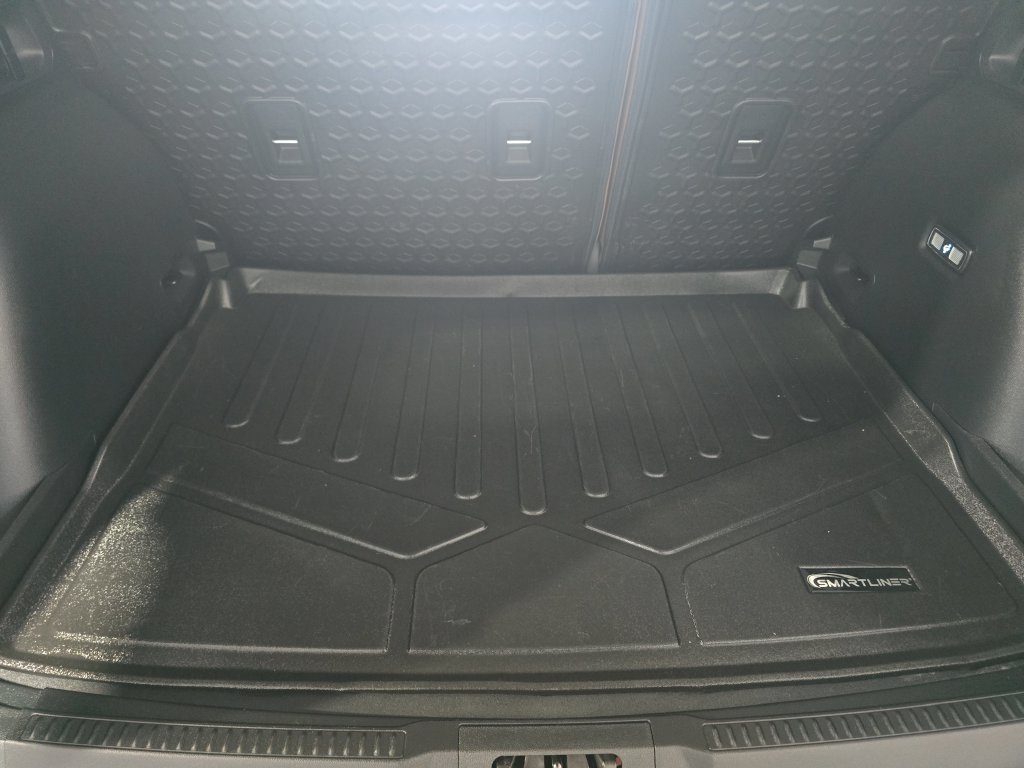 Used 2021 Red Ford Outer Banks image 9