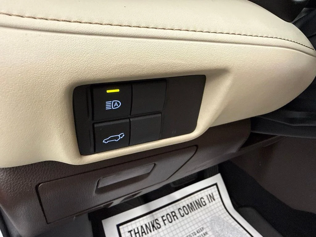 Used 2022 Beige Toyota XLE image 25